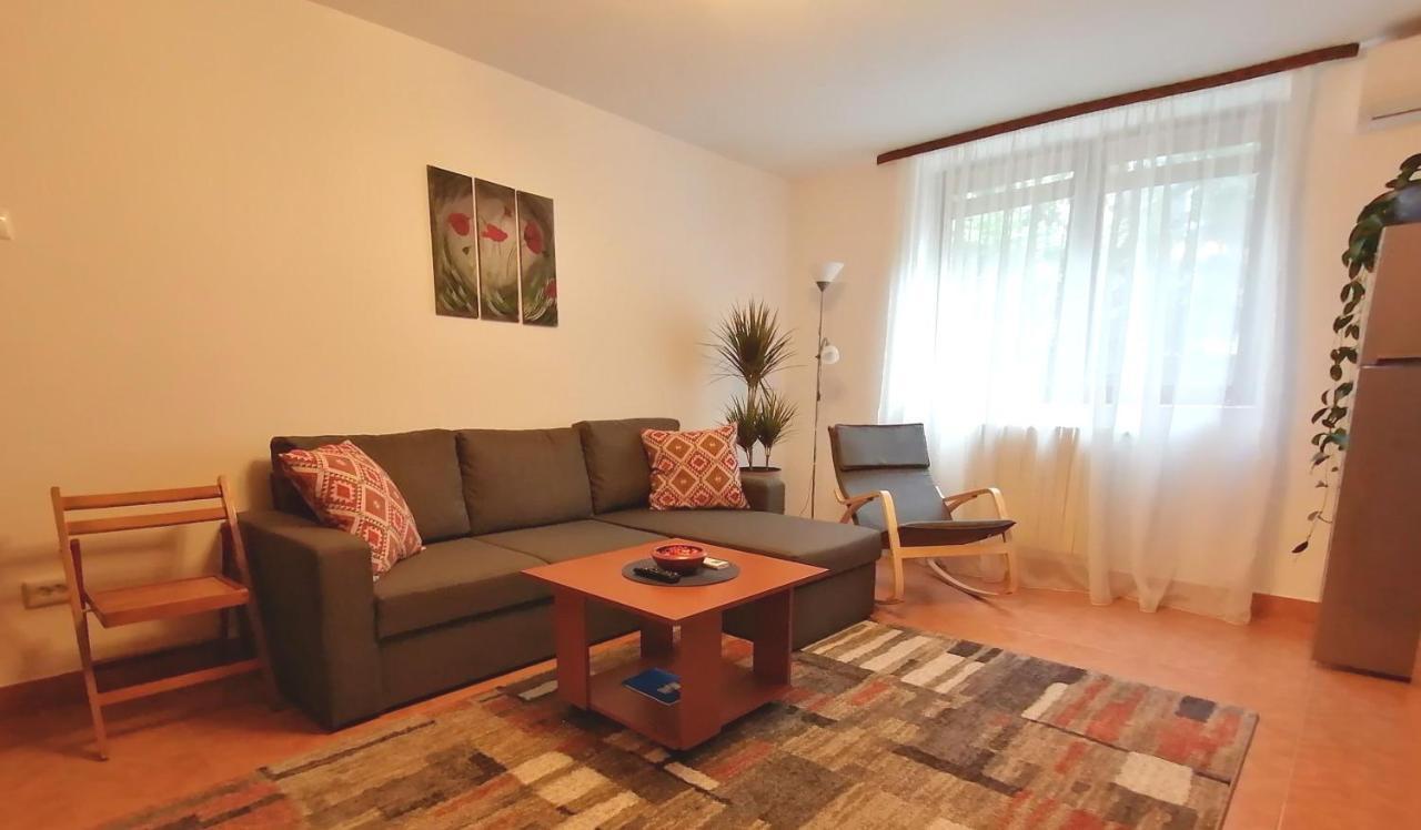 Mara Studio Apartment Constanta Exterior photo